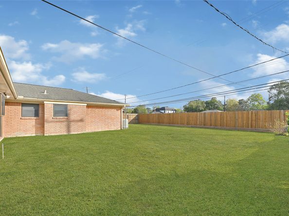 4831 Knickerbocker Street, Houston TX 77035