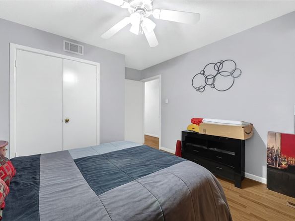 4831 Knickerbocker Street, Houston TX 77035