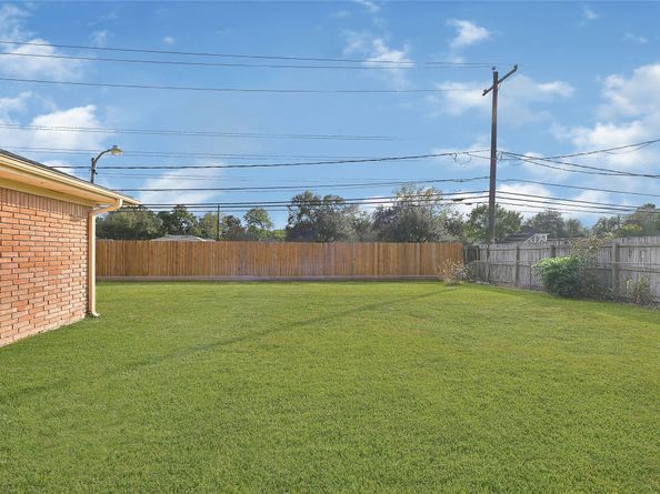 4831 Knickerbocker Street, Houston TX 77035