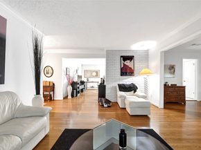 4831 Knickerbocker Street, Houston TX 77035