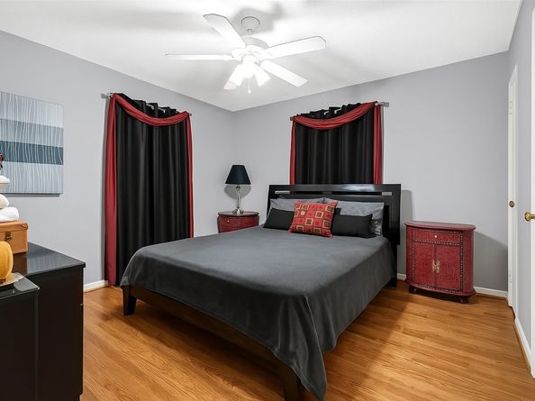 4831 Knickerbocker Street, Houston TX 77035