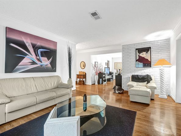 4831 Knickerbocker Street, Houston TX 77035