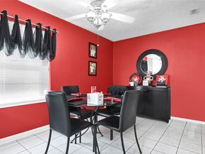 4831 Knickerbocker Street, Houston TX 77035