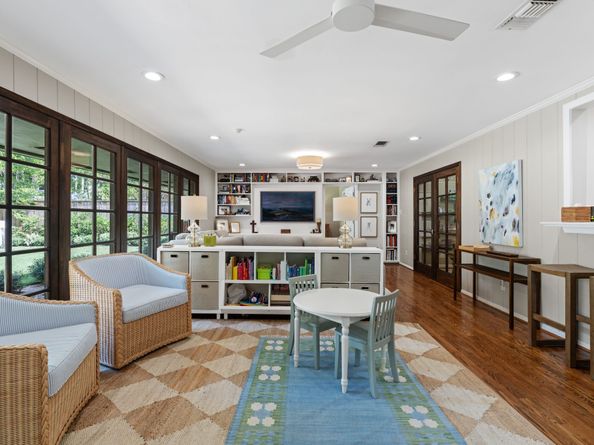 2314 Hialeah Drive, Houston TX 77018