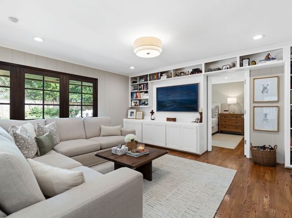 2314 Hialeah Drive, Houston TX 77018