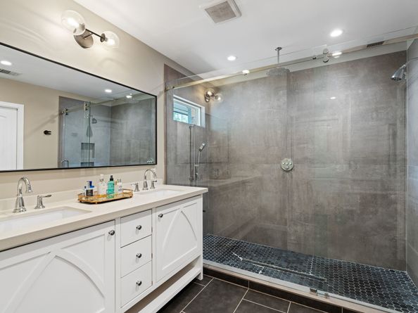 2314 Hialeah Drive, Houston TX 77018