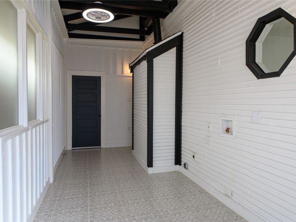 105 E 14th Street, Houston TX 77008