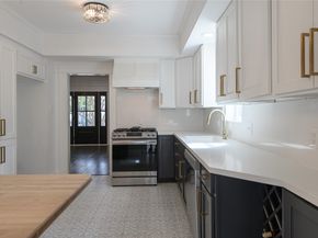 105 E 14th Street, Houston TX 77008