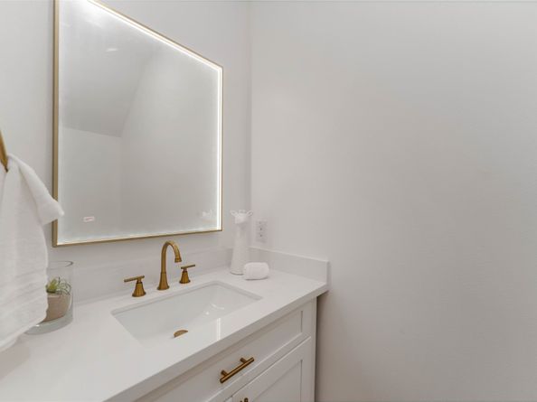 7129 Springdale Street A/B, Houston TX 77028