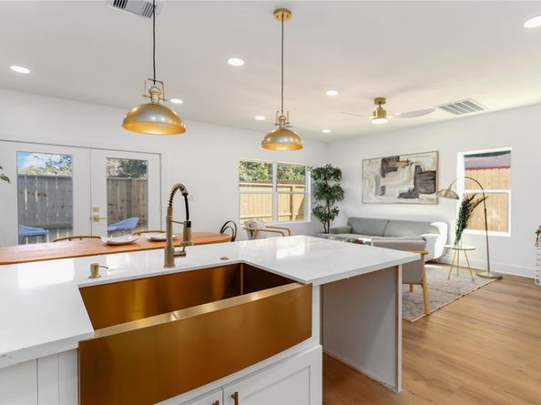 7129 Springdale Street A/B, Houston TX 77028