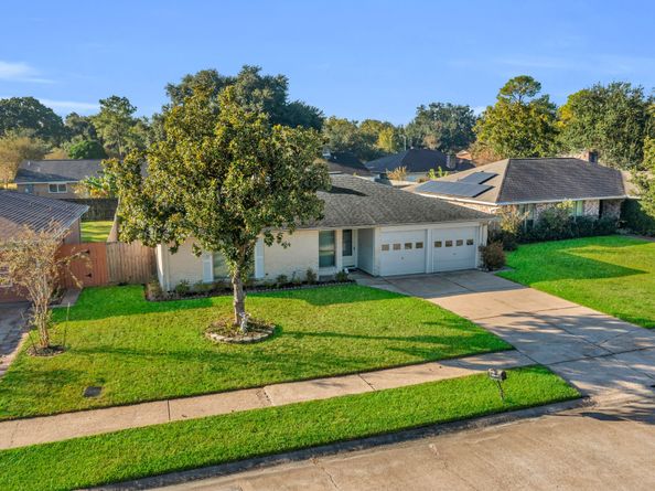 11203 Vanderford Drive, Houston TX 77099