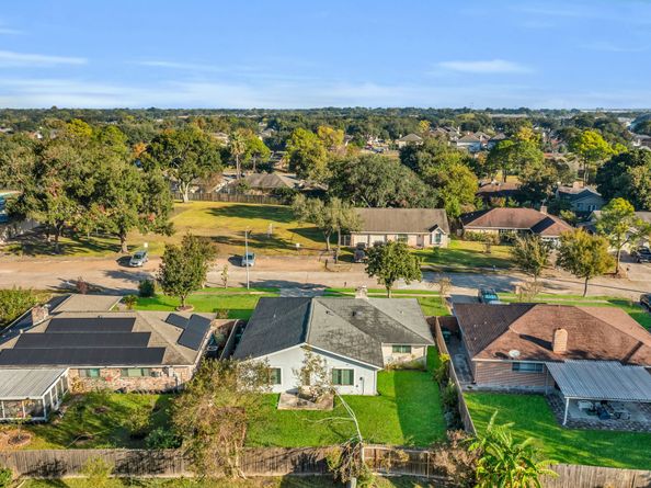 11203 Vanderford Drive, Houston TX 77099