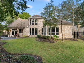 2727 S Southern Oaks Drive, Houston TX 77068