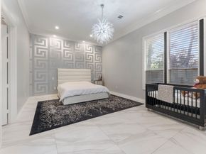 2727 S Southern Oaks Drive, Houston TX 77068