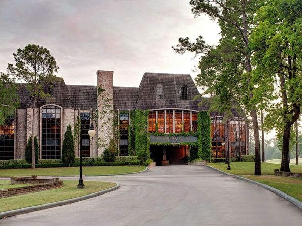 2727 S Southern Oaks Drive, Houston TX 77068