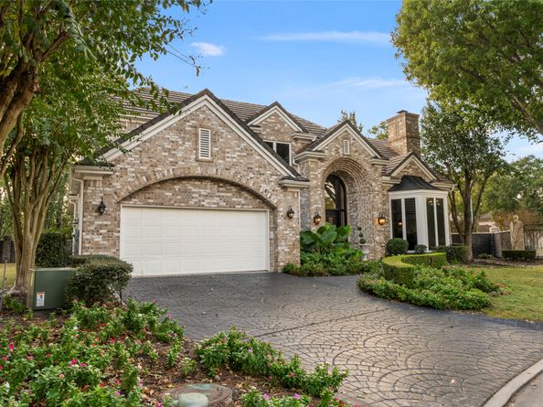 2727 S Southern Oaks Drive, Houston TX 77068