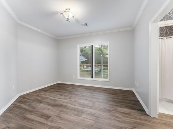 2727 S Southern Oaks Drive, Houston TX 77068