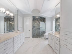 2727 S Southern Oaks Drive, Houston TX 77068