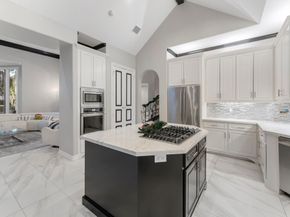 2727 S Southern Oaks Drive, Houston TX 77068