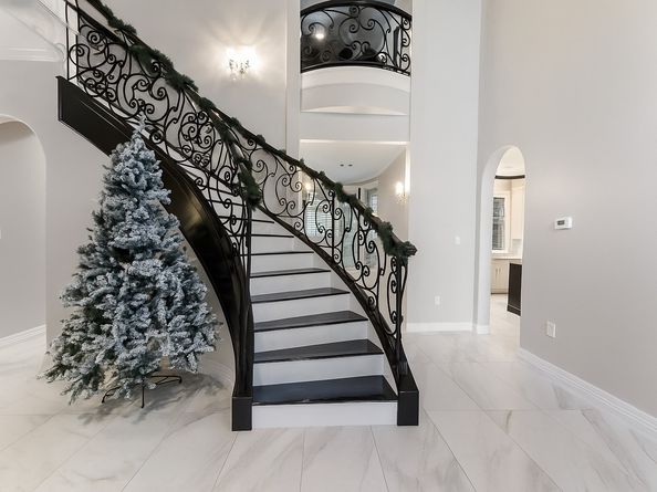 2727 S Southern Oaks Drive, Houston TX 77068