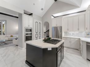 2727 S Southern Oaks Drive, Houston TX 77068