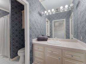 2727 S Southern Oaks Drive, Houston TX 77068