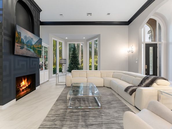 2727 S Southern Oaks Drive, Houston TX 77068