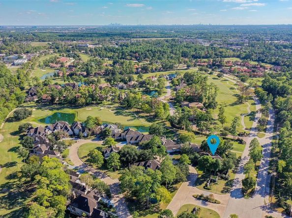 2727 S Southern Oaks Drive, Houston TX 77068