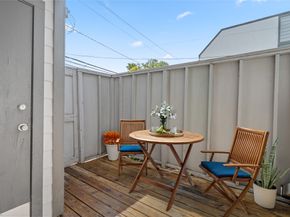 5000 Glenmont Drive, Houston TX 77081