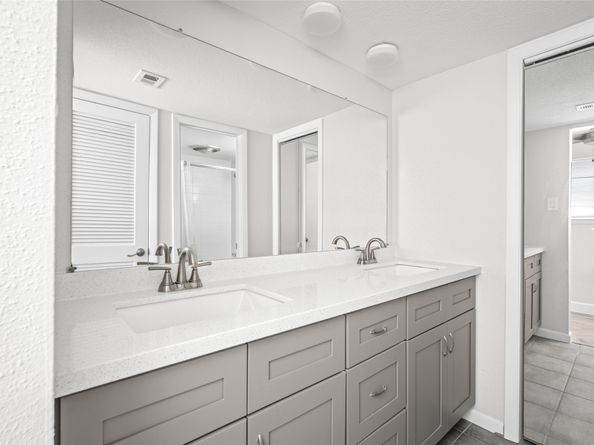 5000 Glenmont Drive, Houston TX 77081