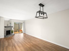 5000 Glenmont Drive, Houston TX 77081