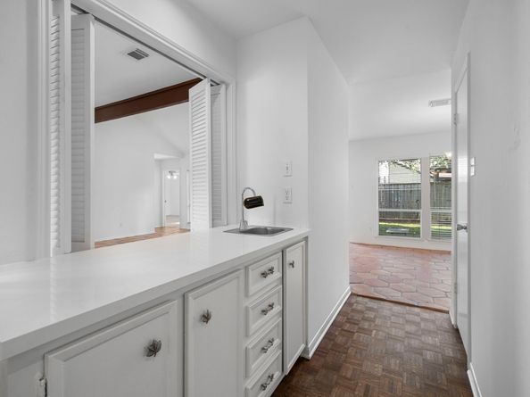 11306 Ella Lee Lane, Houston TX 77077