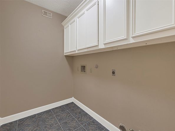 6102 Walkers Park Drive, Sugar Land TX 77479