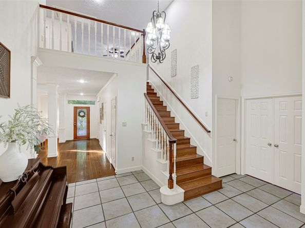 6102 Walkers Park Drive, Sugar Land TX 77479