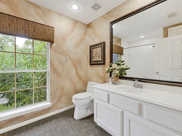 6102 Walkers Park Drive, Sugar Land TX 77479