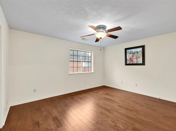 6102 Walkers Park Drive, Sugar Land TX 77479