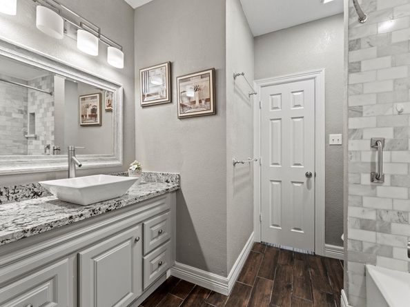 11611 Aspenway Drive, Houston TX 77070