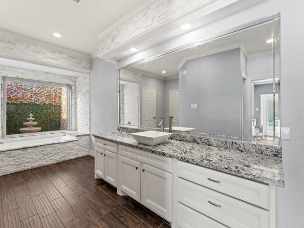 11611 Aspenway Drive, Houston TX 77070