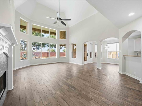 8823 Hollow Banks Lane, Houston TX 77095