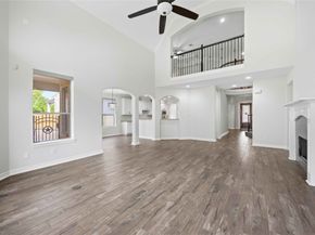 8823 Hollow Banks Lane, Houston TX 77095