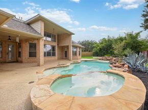 8823 Hollow Banks Lane, Houston TX 77095