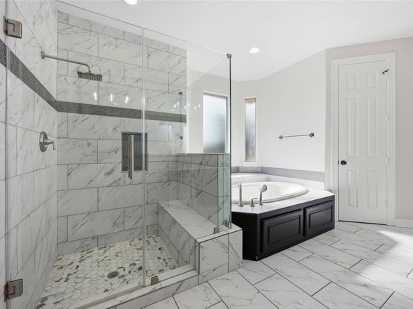 8823 Hollow Banks Lane, Houston TX 77095