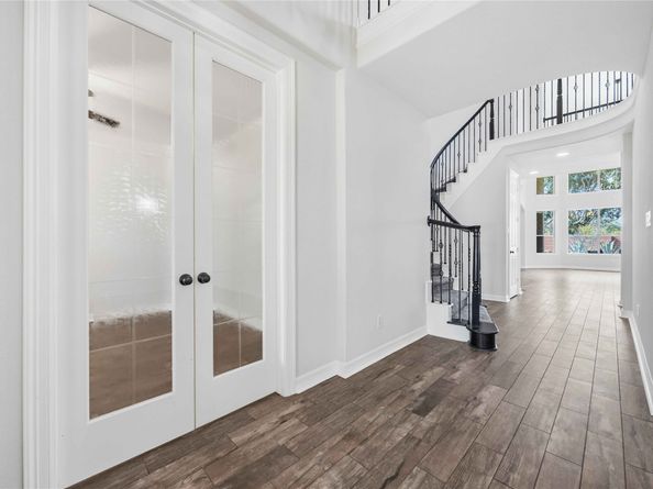 8823 Hollow Banks Lane, Houston TX 77095