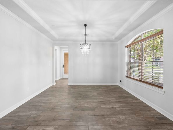 8823 Hollow Banks Lane, Houston TX 77095