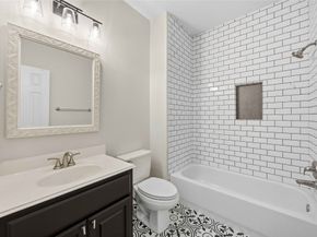 8823 Hollow Banks Lane, Houston TX 77095