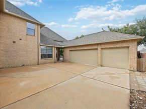 8823 Hollow Banks Lane, Houston TX 77095