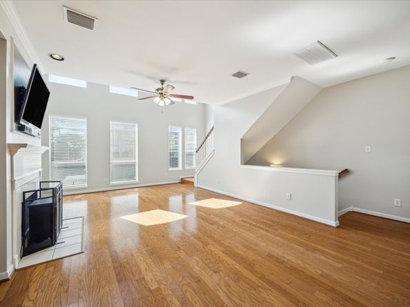 1639 Sutton Street, Houston TX 77006