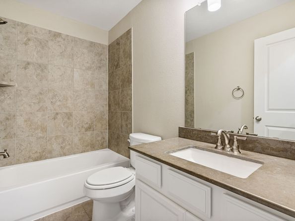 9603 Lauren Briar Lane, Humble TX 77396