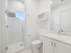 1002 Savannah Cedar Lane, Houston TX 77043