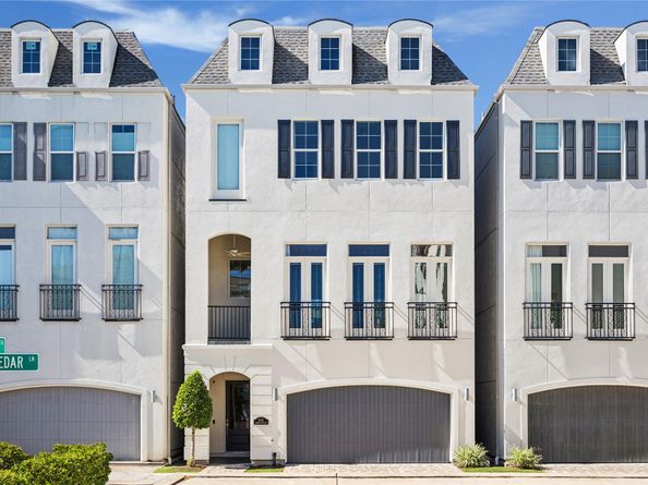 1002 Savannah Cedar Lane, Houston TX 77043